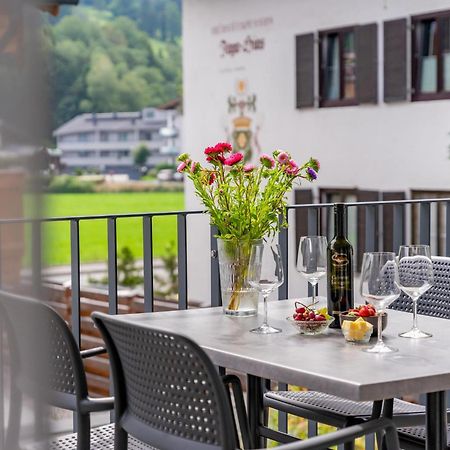 Falken Suites Top 4 Kaprun Buitenkant foto