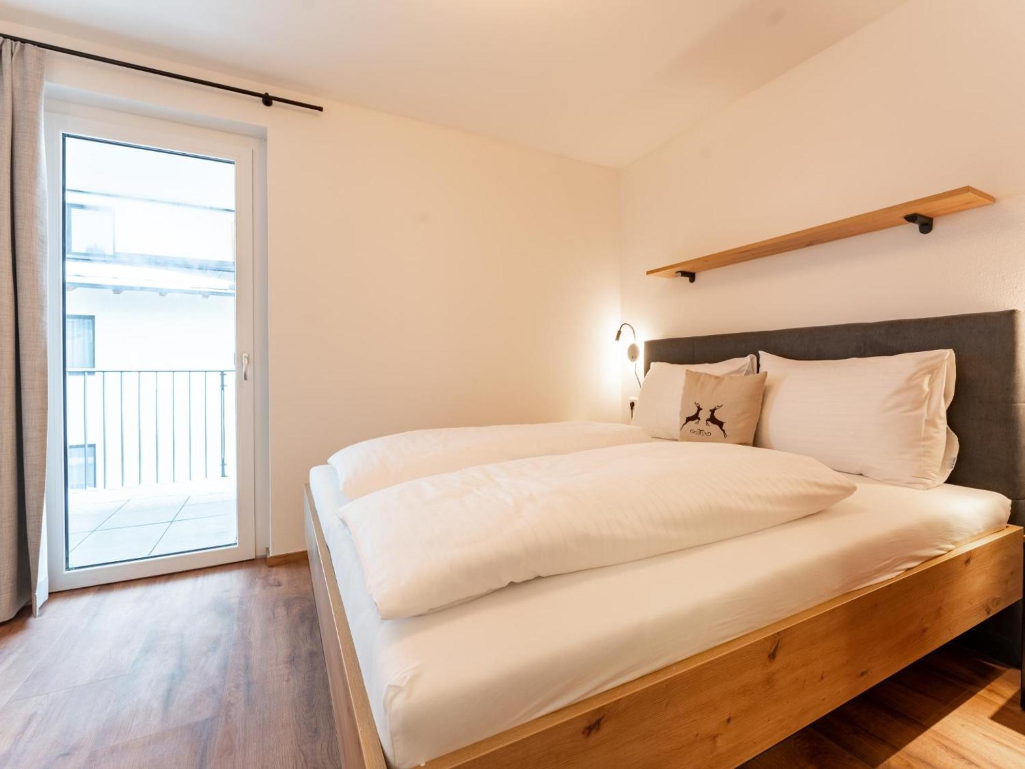 Falken Suites Top 4 Kaprun Buitenkant foto