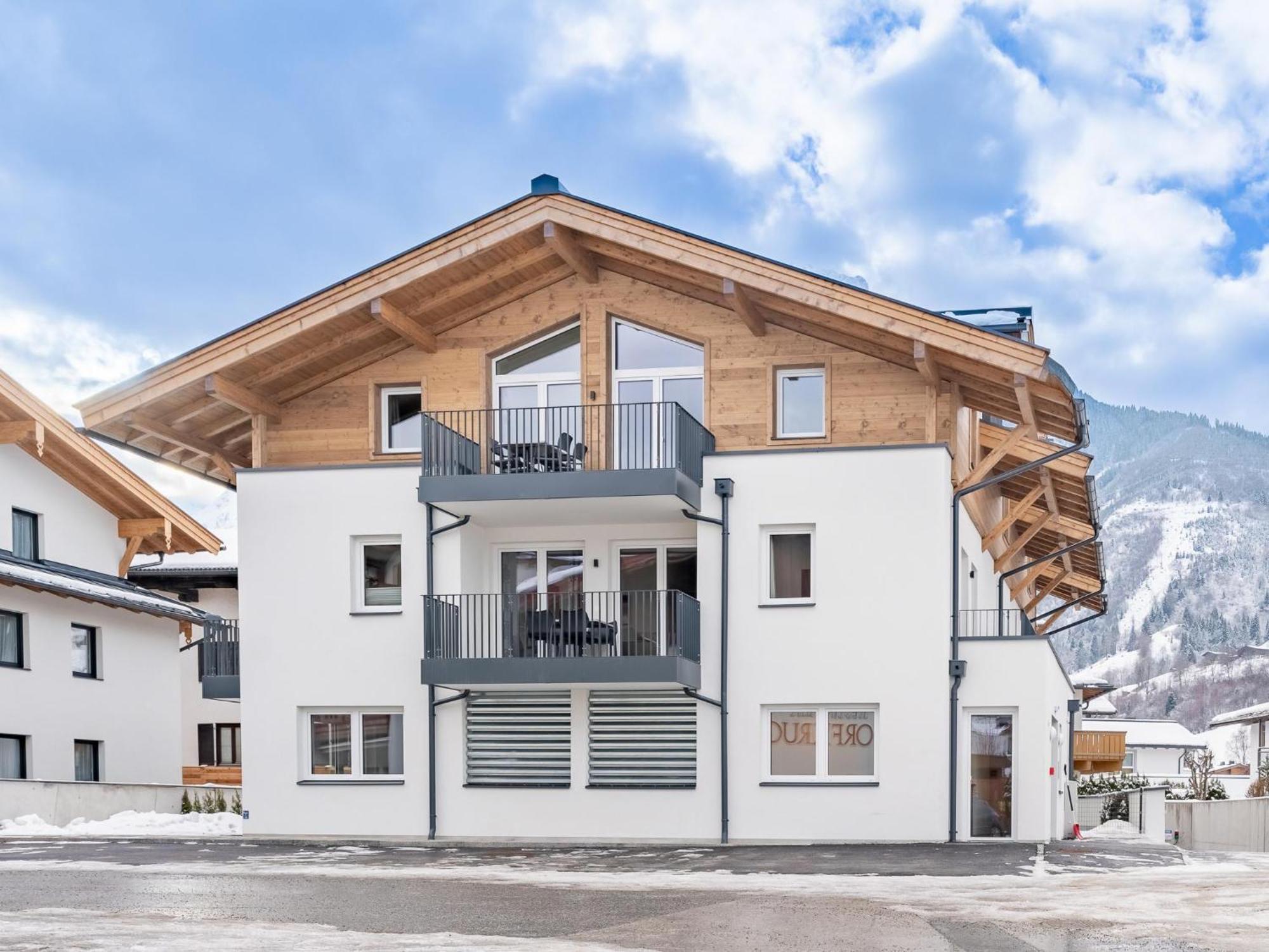 Falken Suites Top 4 Kaprun Buitenkant foto